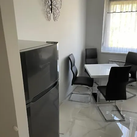 Homestay Classic Silver *